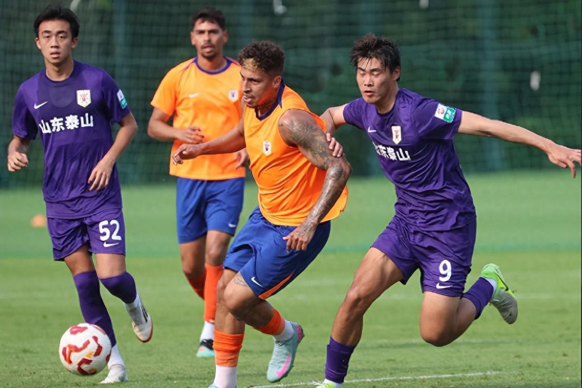 世界杯客户端升级说明-恭喜山东泰山！外援克雷桑作出决定，俱乐部瞄准1-2国足U23球员